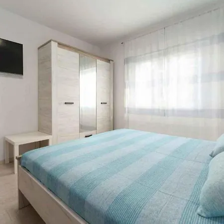 In - Istrien 10331 Appartamento Porec