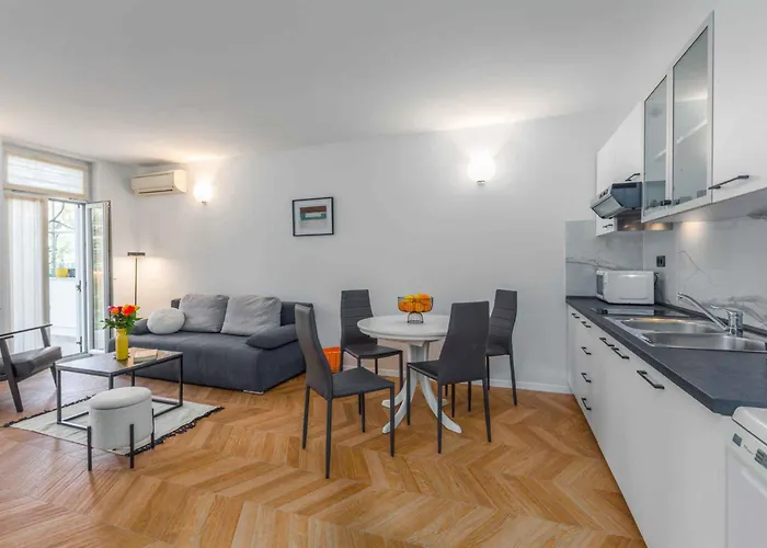 In - Istrien 10331 * ポレッチ